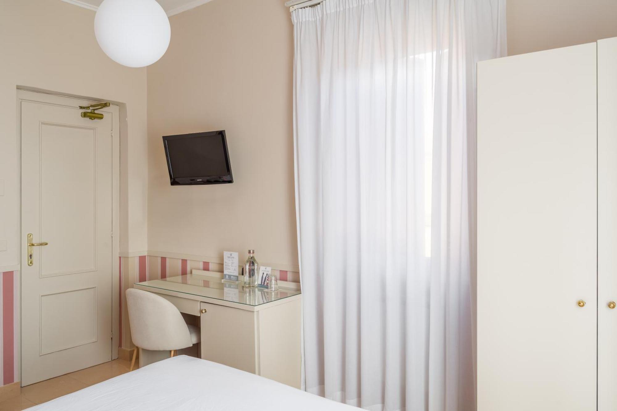 Parker Hotel 3*